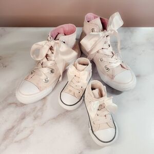 Converse Satin Bow Sneakers – Blush Pink – Women’s 6